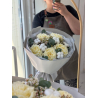 Букет с пионовидной розой и хлопком